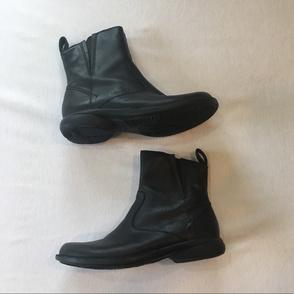 Merrell Tetra Catch Black Leather Waterproof Boots - Picture 5 of 8